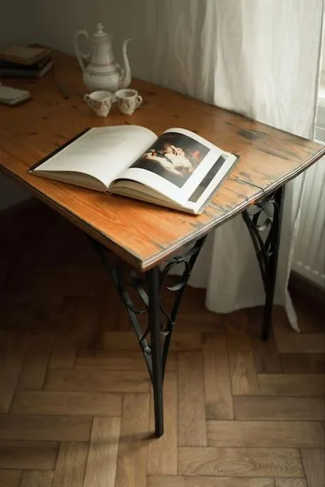 Artisan & Old-Timey 2 Bedrooms Home Praga Repubblica Ceca
