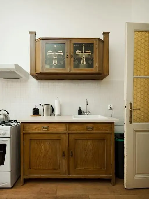 Διαμέρισμα Artisan & Old-Timey 2 Bedrooms Home Πράγα